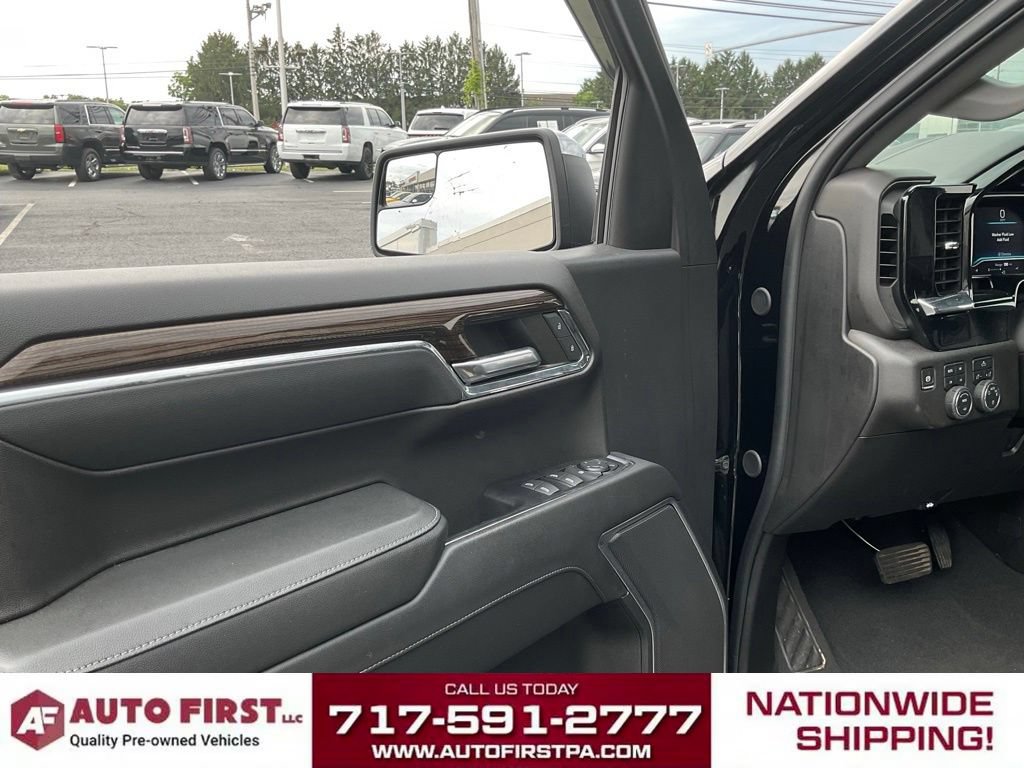Used 2024 Chevrolet Silverado 1500 LT w/ Z71 Off-Road Package AWD/4WD image 7