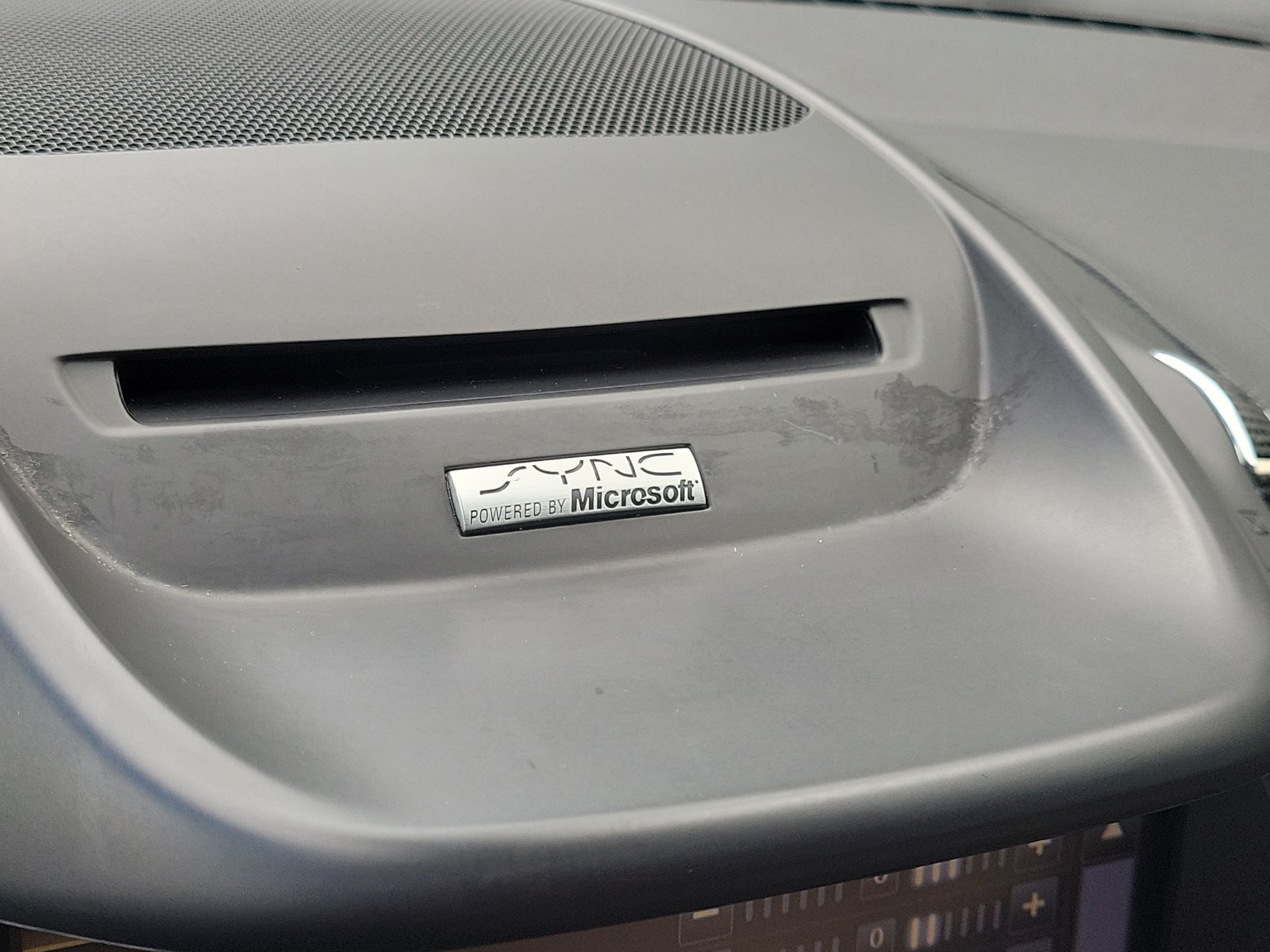 Used 2014 Ford Escape Titanium FWD image 23