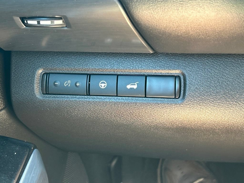 Certified 2024 Nissan Pathfinder SL AWD/4WD image 32