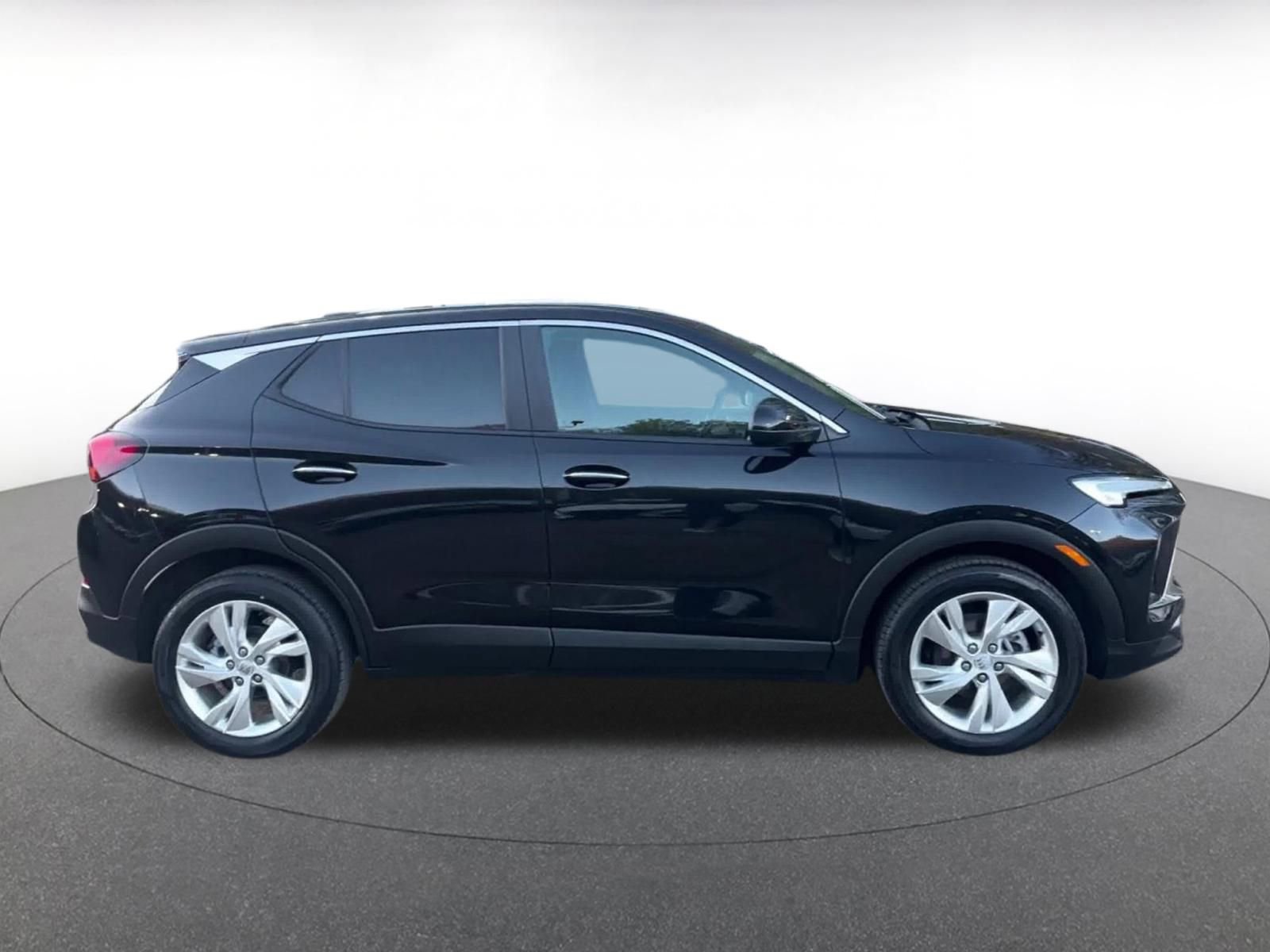 Used 2025 Buick Encore GX Preferred FWD image 16