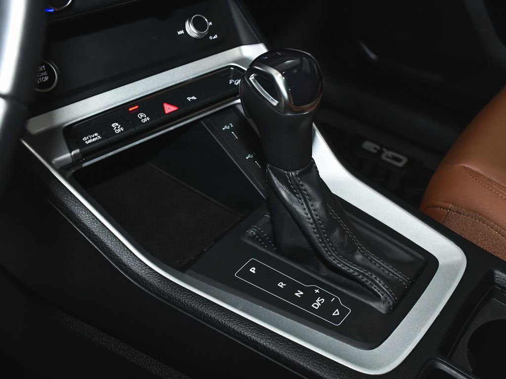 Used 2022 Audi Q3 2.0T Premium w/ Convenience Package image 34