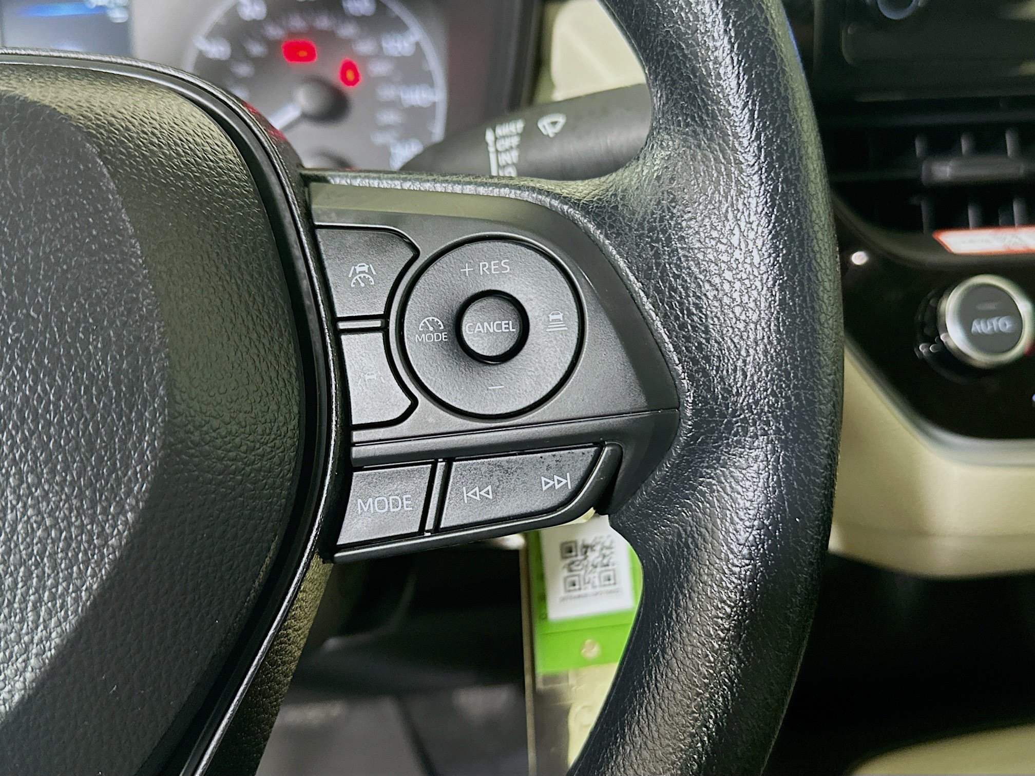 Certified 2025 Toyota Corolla LE FWD image 17