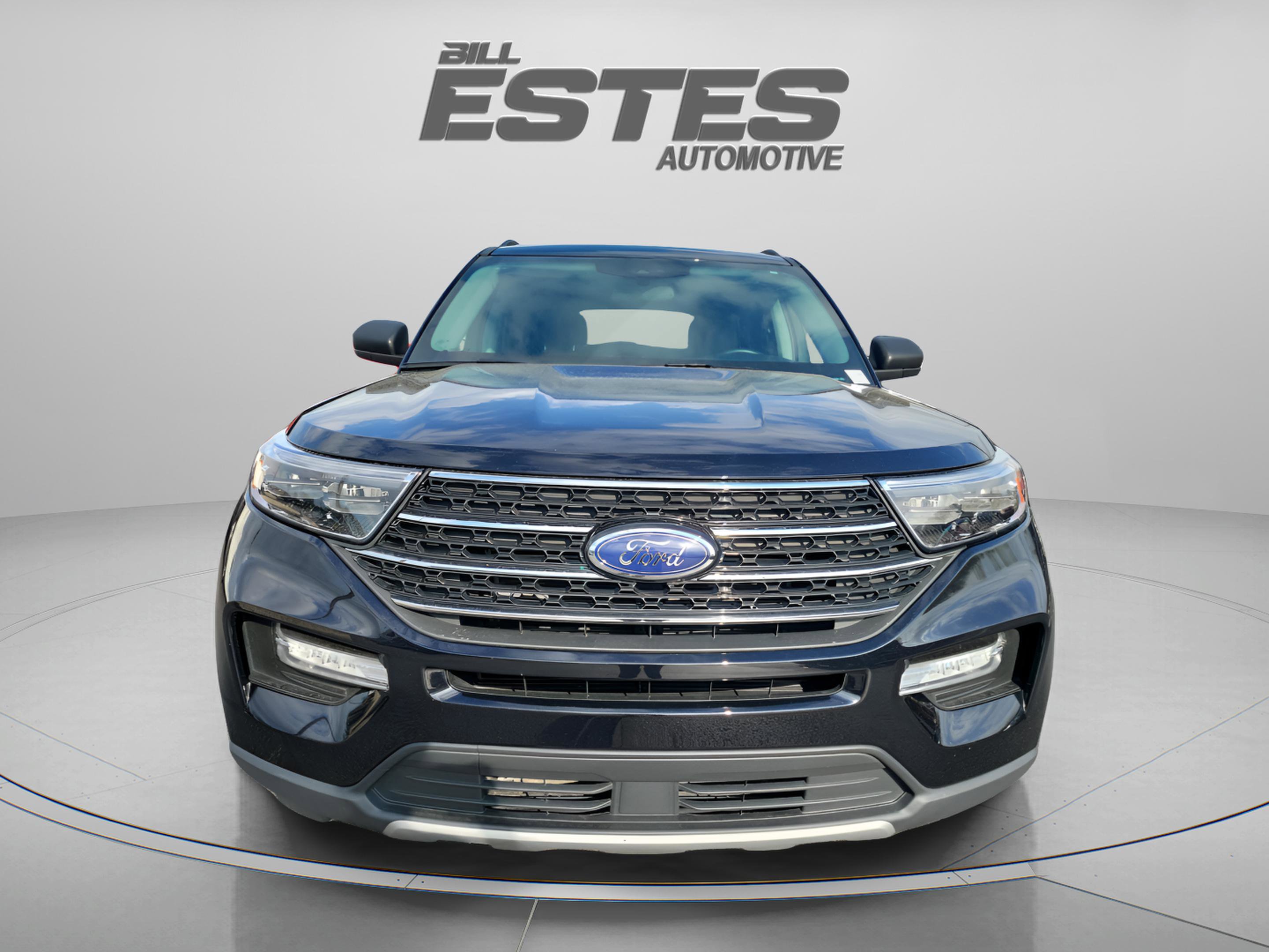 Used 2023 Ford Explorer XLT w/ Equipment Group 202A AWD/4WD image 6