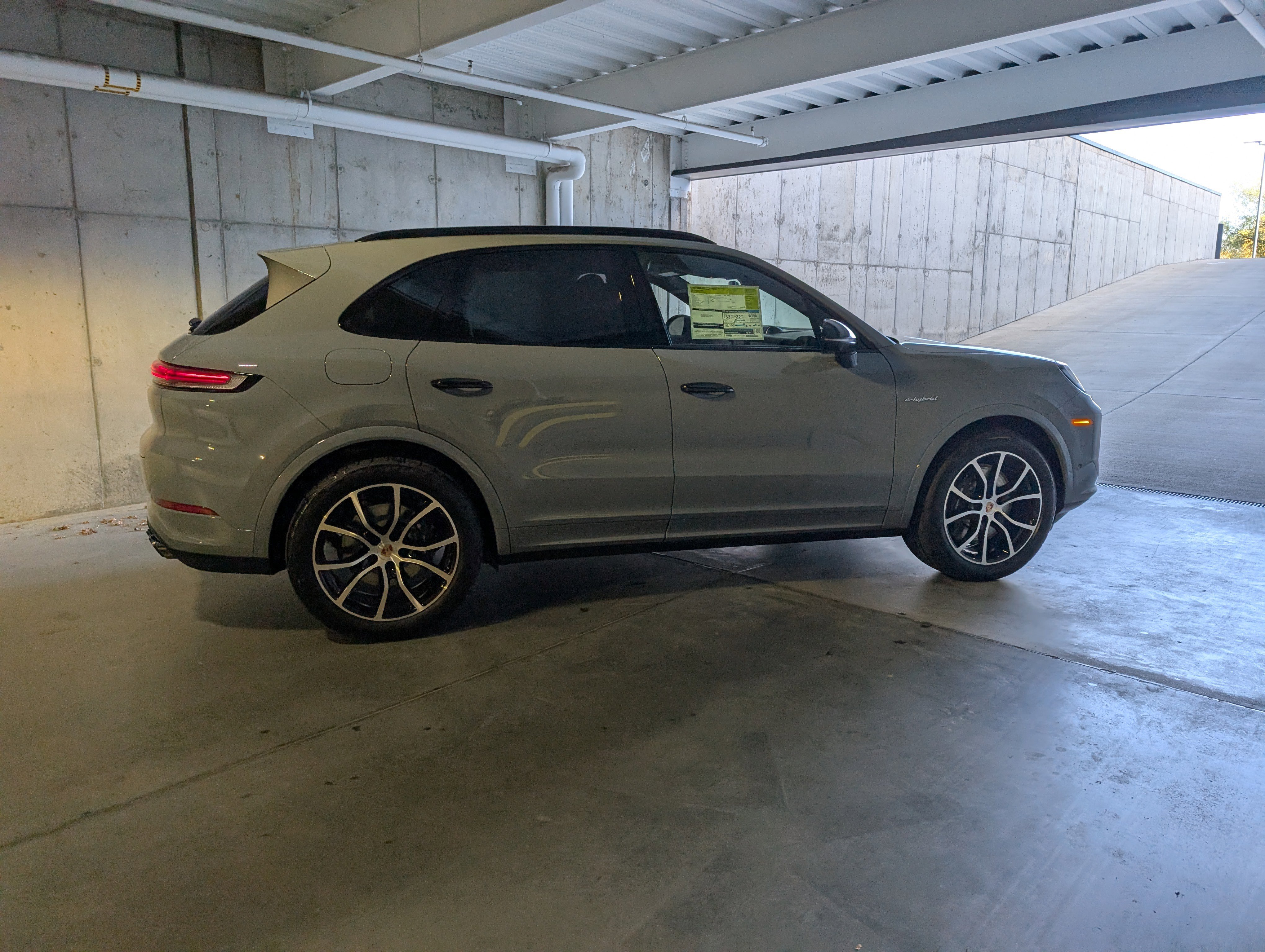 New 2026 Porsche Cayenne E-Hybrid image 10