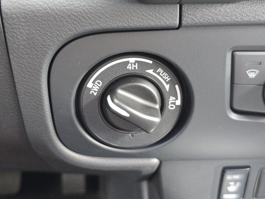 New 2026 Nissan Frontier SV w/ All-Weather Content Package AWD/4WD image 6