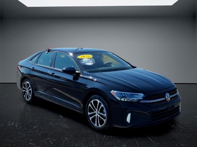 Used 2024 Volkswagen Jetta Sport FWD image 5