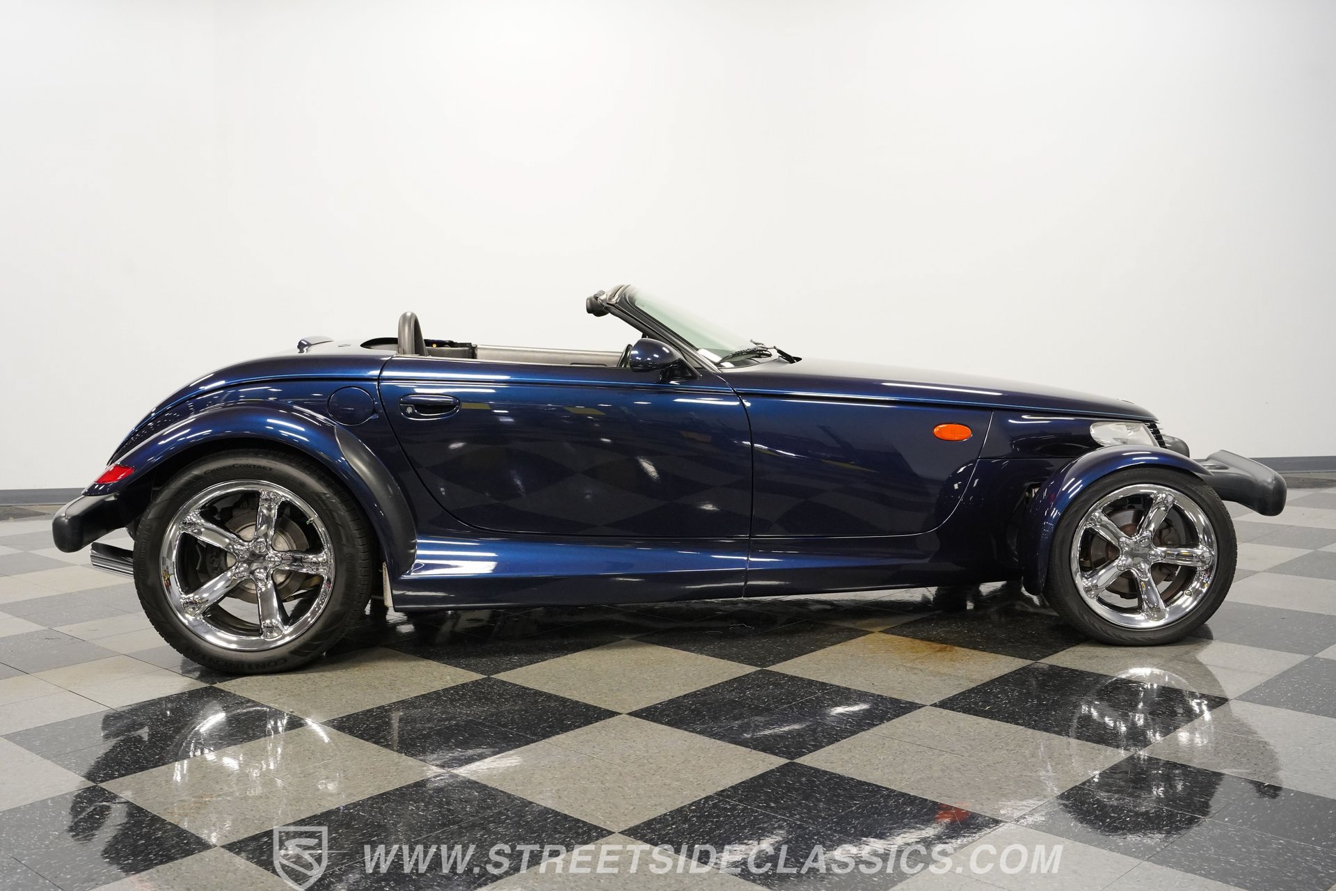 Used 2001 Chrysler Prowler RWD image 15