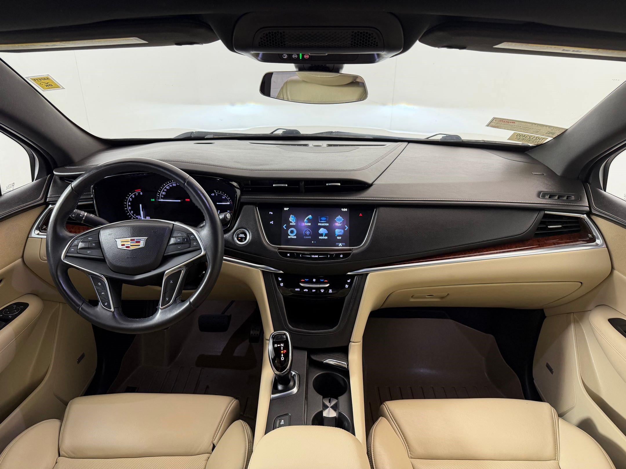 Used 2017 Cadillac XT5 Premium Luxury w/ Driver Assist Package FWD image 14