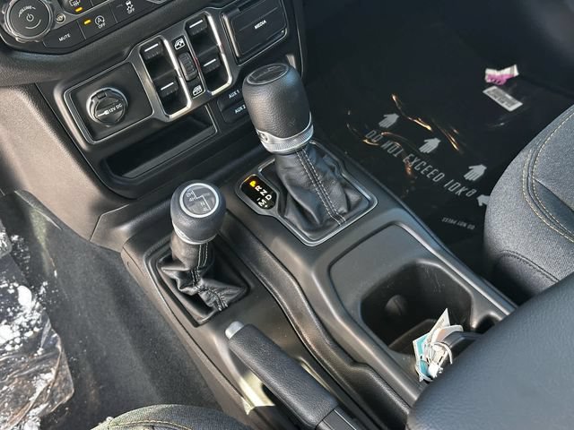 New 2026 Jeep Gladiator Sport AWD/4WD image 18