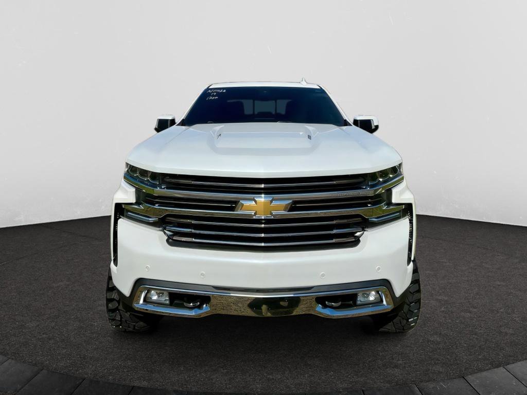 Used 2019 Chevrolet Silverado 1500 High Country w/ Technology Package AWD/4WD image 1