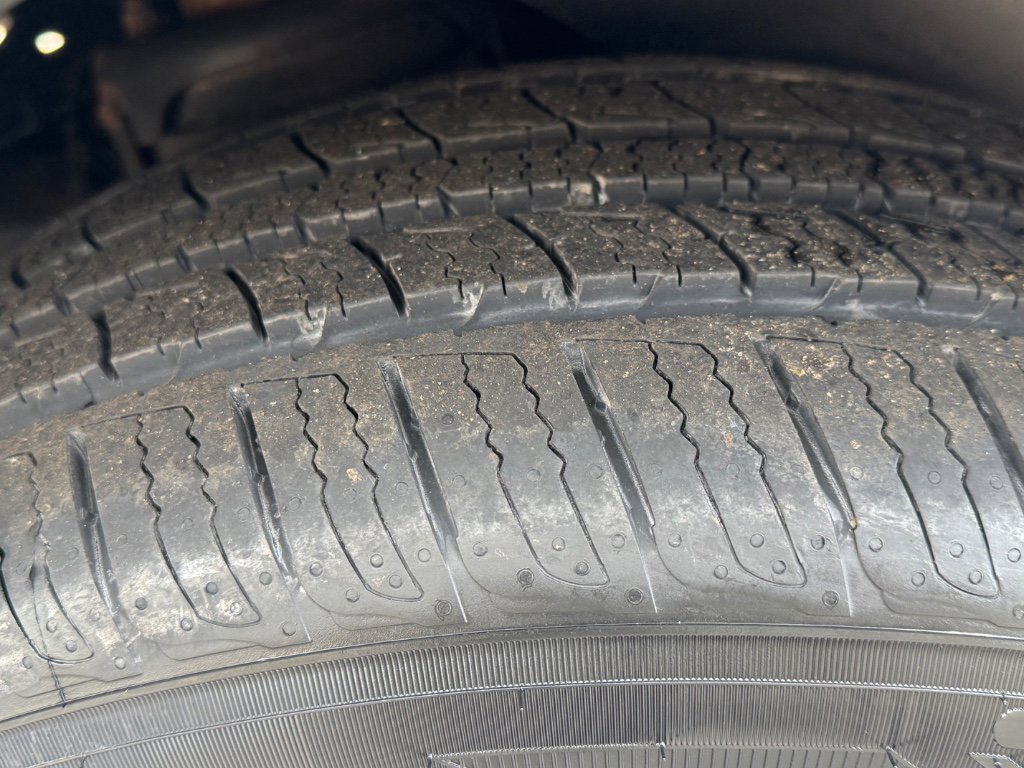 Used 2013 Land Rover LR4 HSE AWD/4WD image 13