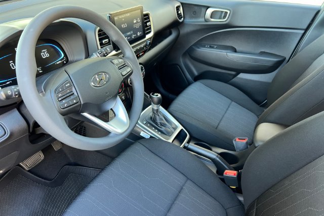 New 2026 Hyundai Venue SE FWD image 9