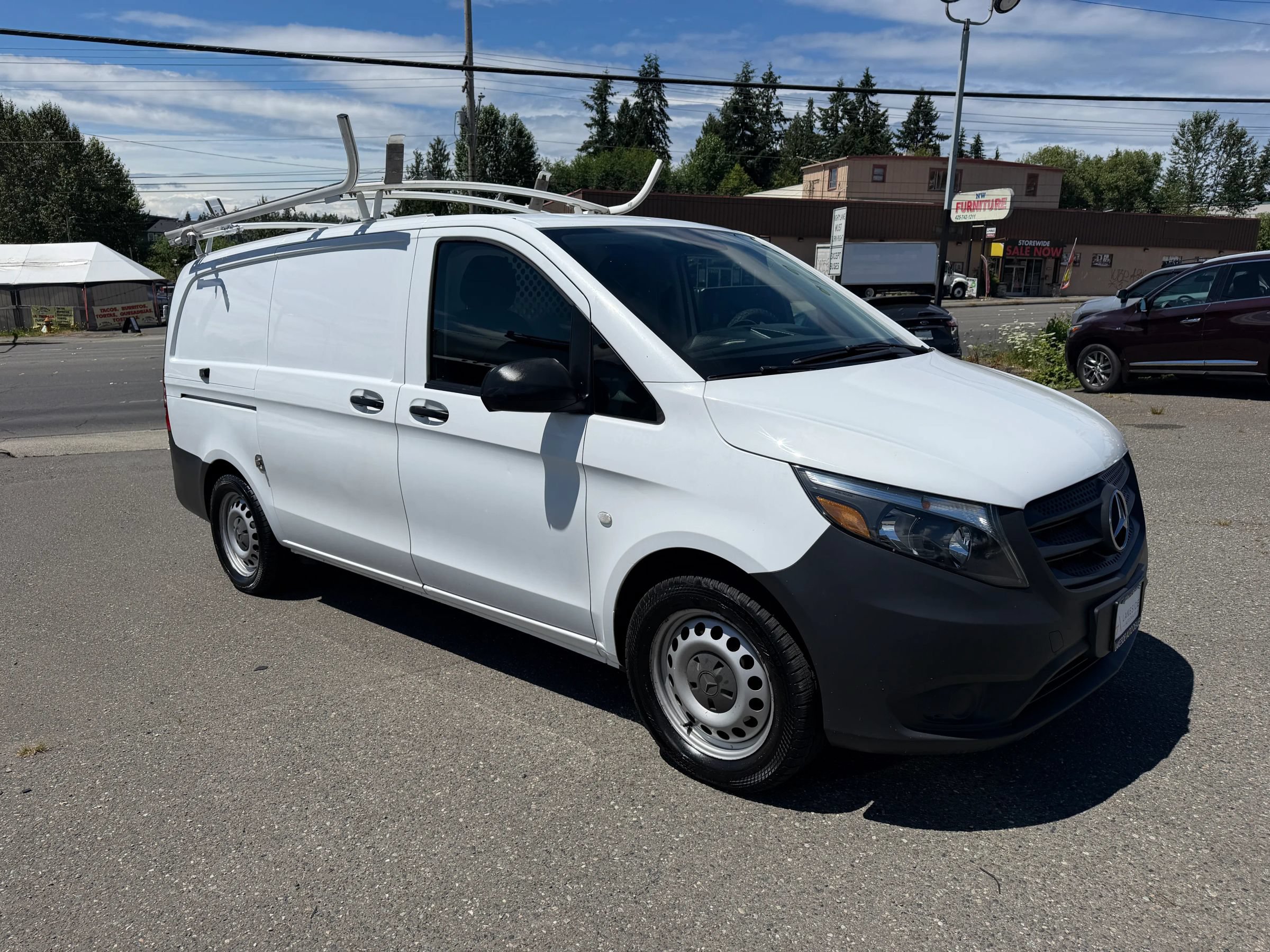 Used 2017 Mercedes-Benz Metris w/ Safety Package image 3