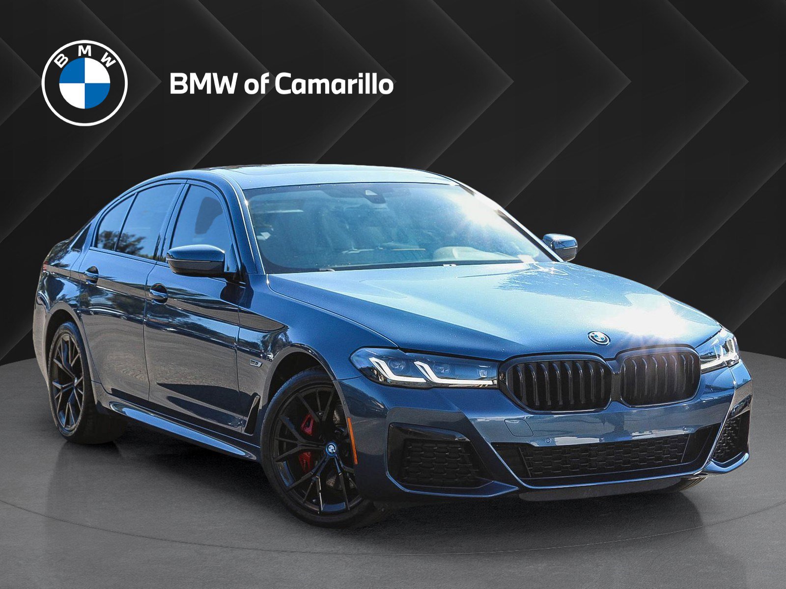 Used 2023 BMW 530e w/ M Sport Package image 1