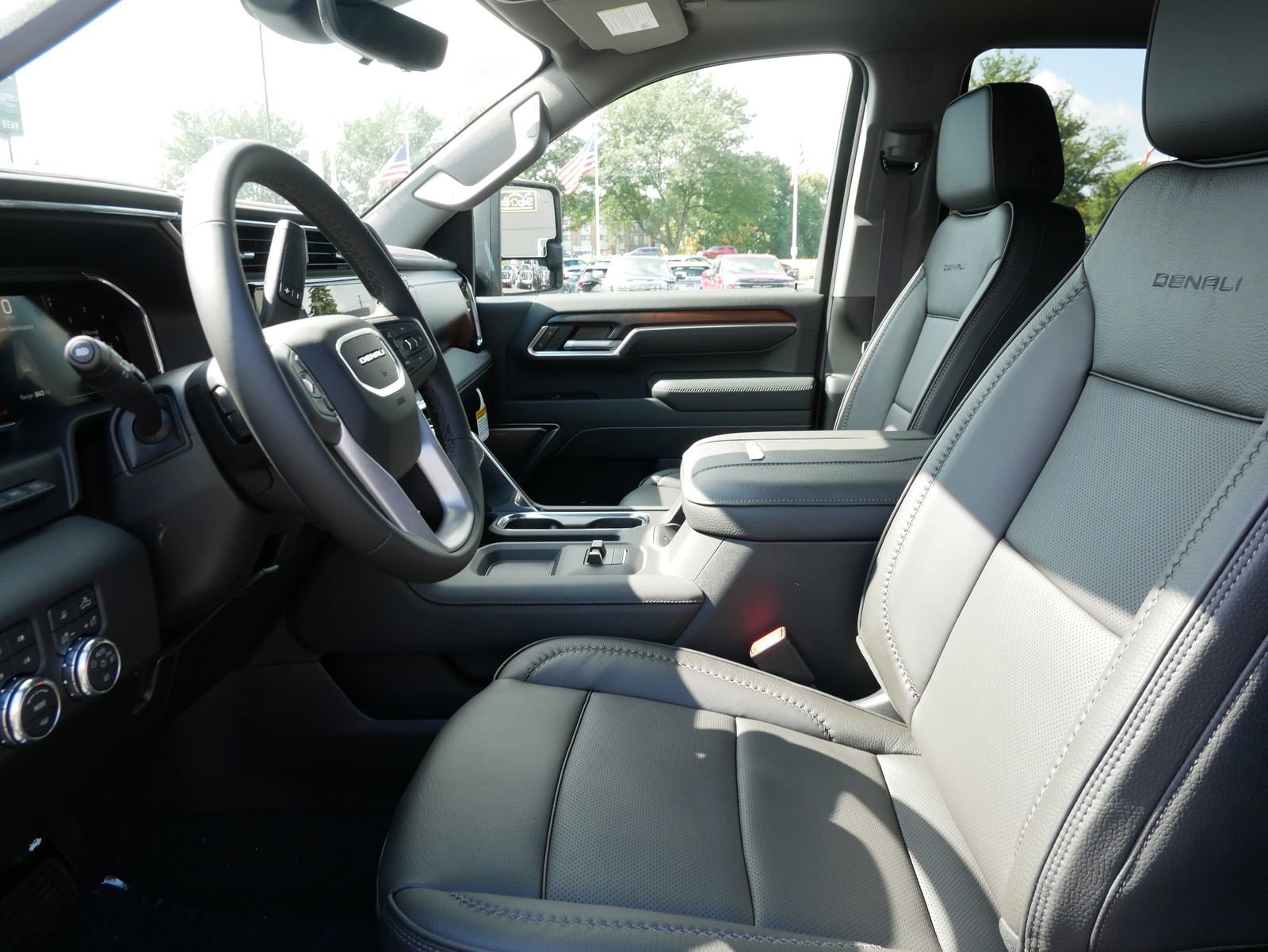 New 2026 GMC Sierra 3500 Denali w/ Denali Reserve Package image 5