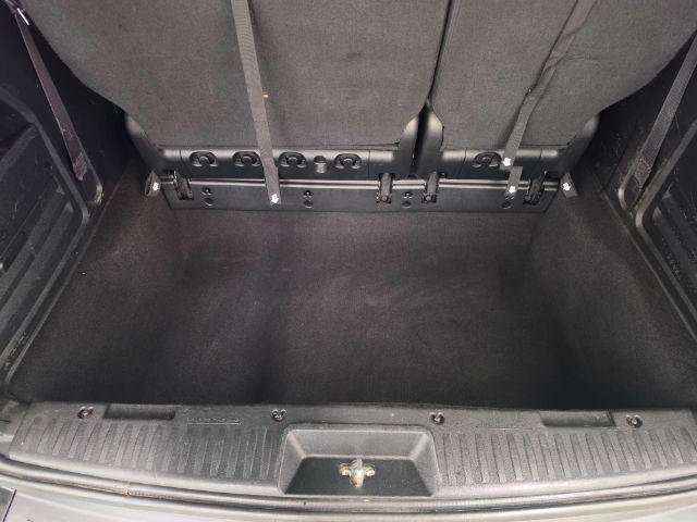 Used 2018 Dodge Grand Caravan SE FWD image 30