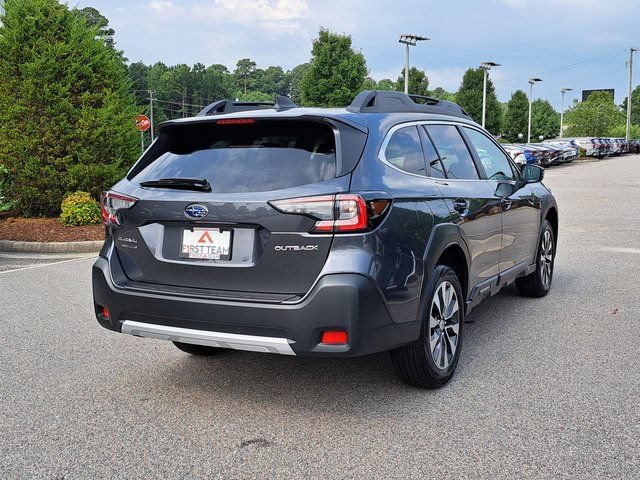 Certified 2025 Subaru Outback Limited AWD/4WD image 5