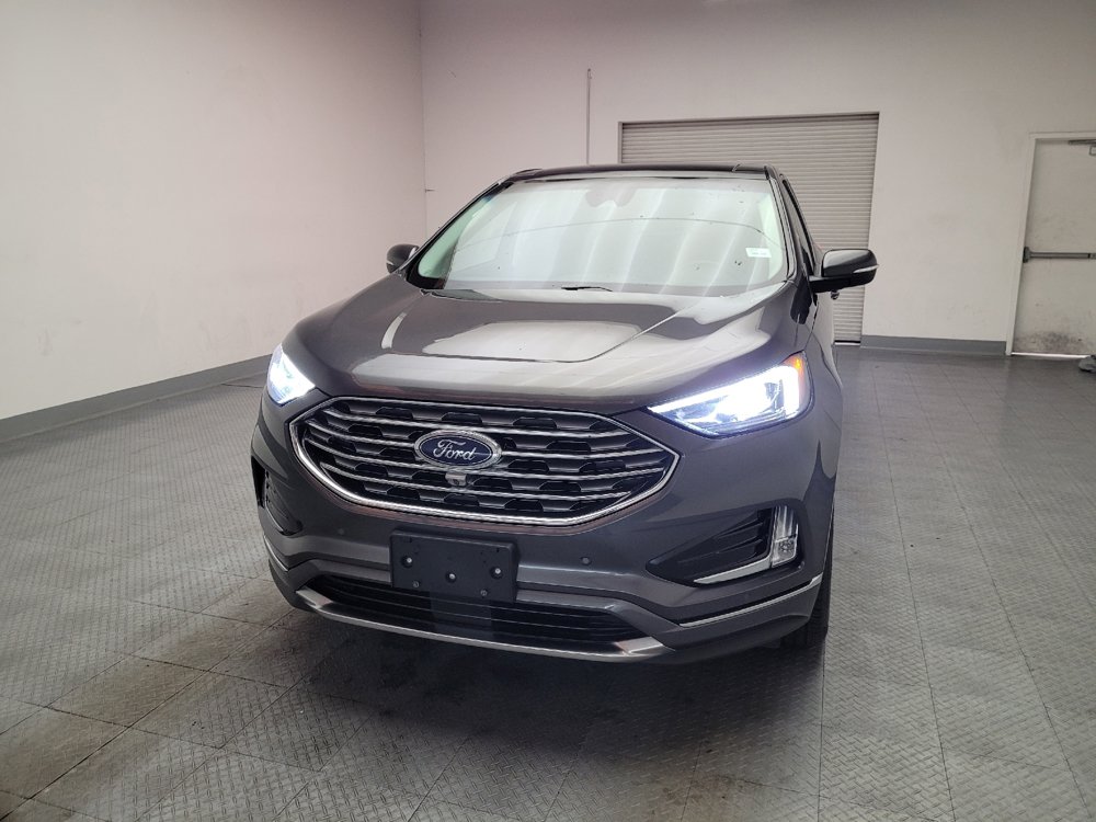 Used 2019 Ford Edge Titanium w/ Equipment Group 301A AWD/4WD image 15