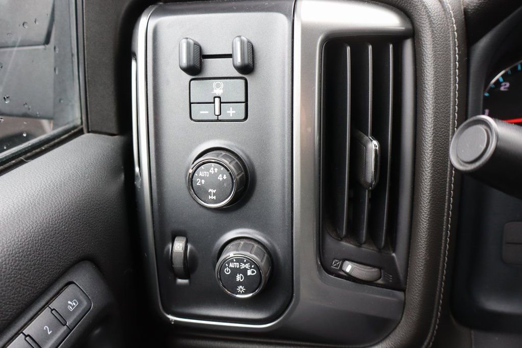 Used 2016 Chevrolet Silverado 1500 LTZ w/ LTZ Plus Package image 10