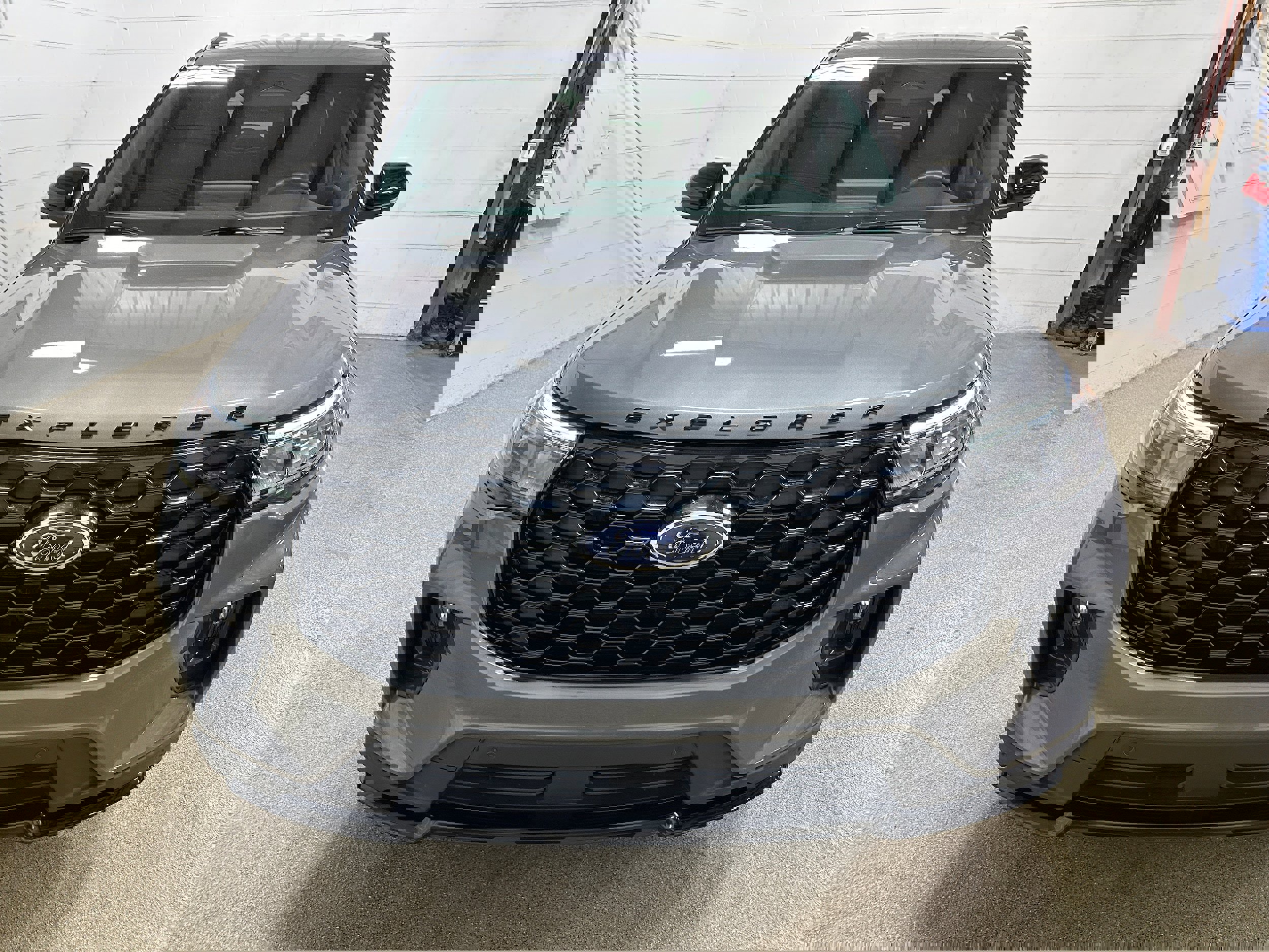 Certified 2025 Ford Explorer ST-Line image 24