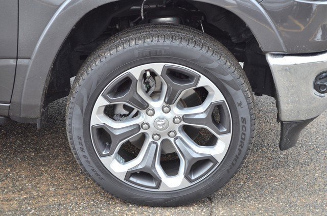 Used 2022 RAM 1500 Limited image 10