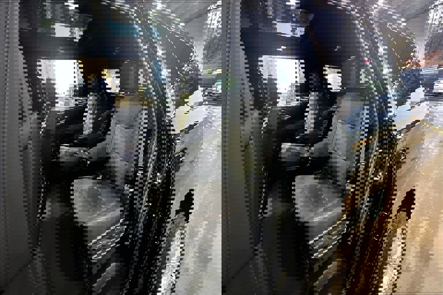 Used 2024 Chevrolet Tahoe High Country AWD/4WD image 20