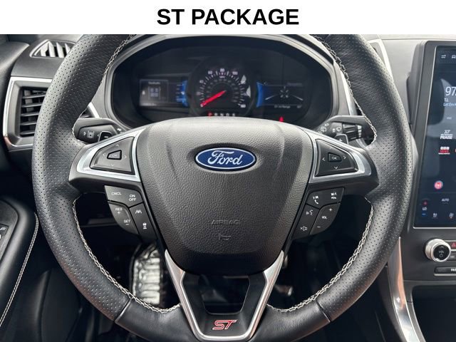 Used 2022 Ford Edge ST w/ Equipment Group 401A image 5