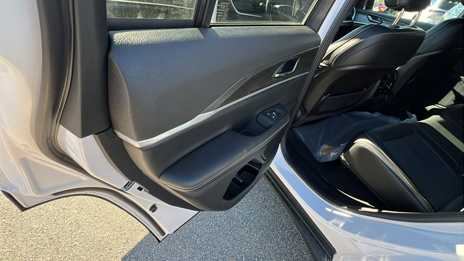 New 2026 Jeep Grand Cherokee Altitude image 19