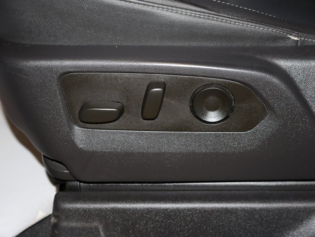 Certified 2023 GMC Sierra 1500 SLT w/ SLT Premium Package image 13