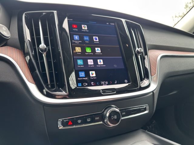 Certified 2025 Volvo V60 B5 Cross Country Plus image 25