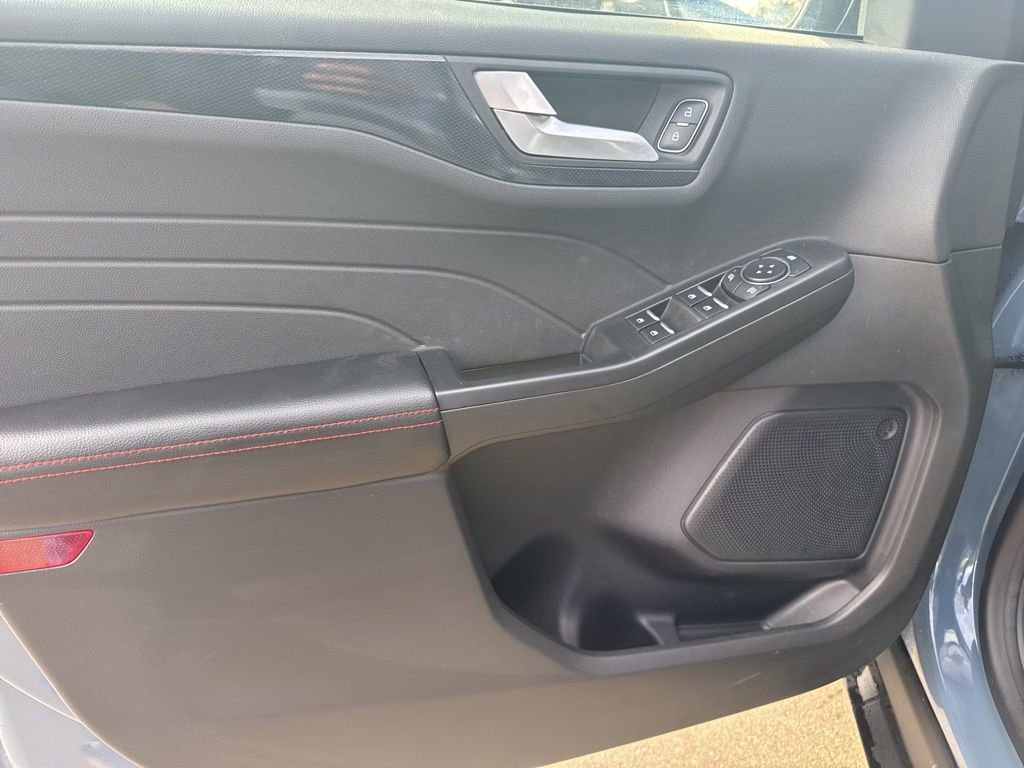 Used 2024 Ford Escape ST-Line Select w/ Tech Pack #1 image 8