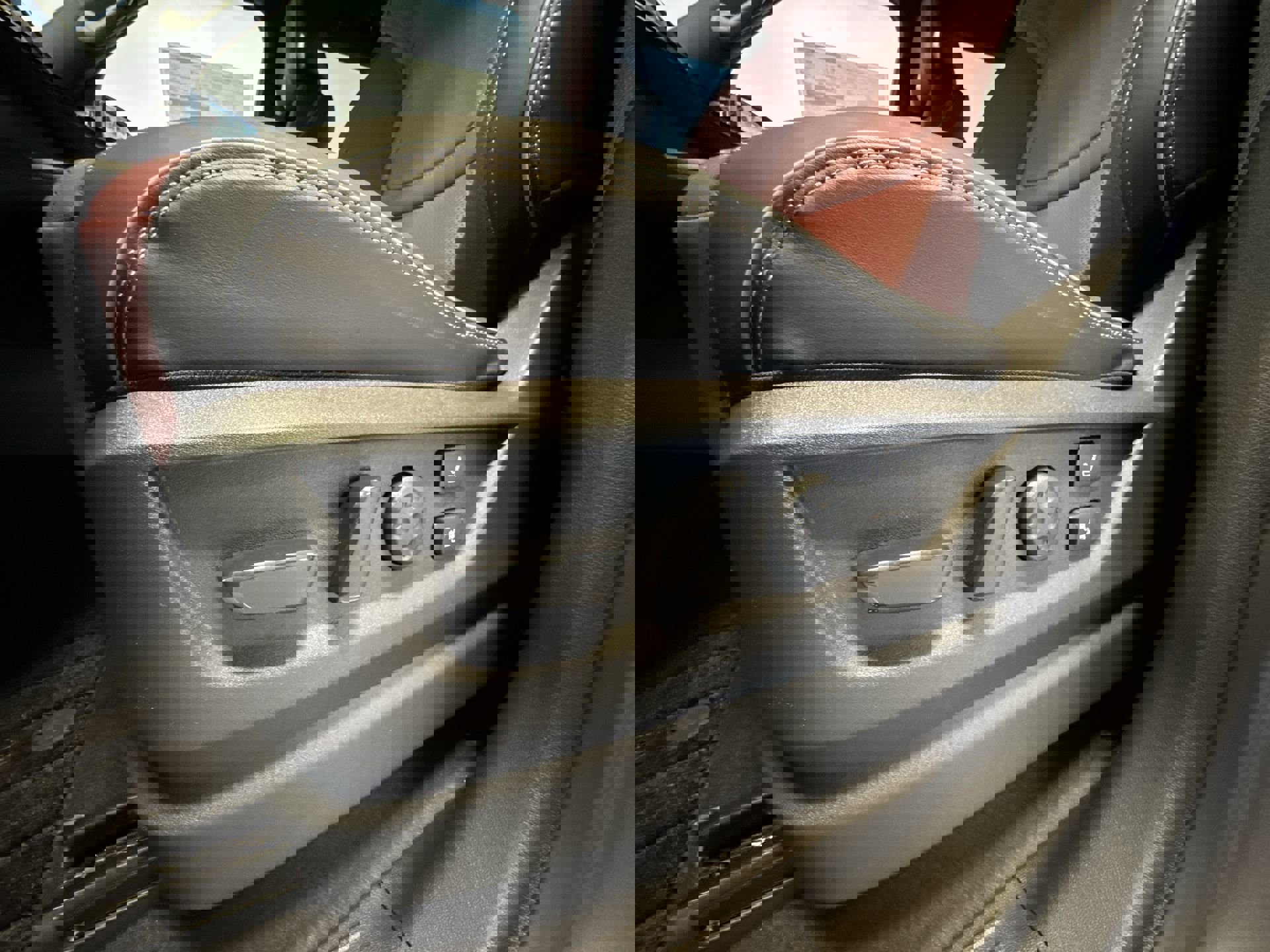 New 2026 INFINITI QX80 Autograph w/ Premium Cargo Package image 12