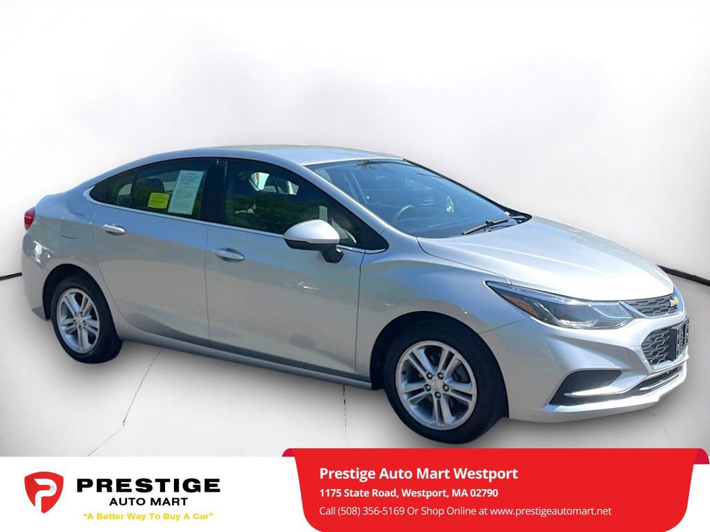 Used 2018 Chevrolet Cruze LT w/ Convenience Package FWD image 1