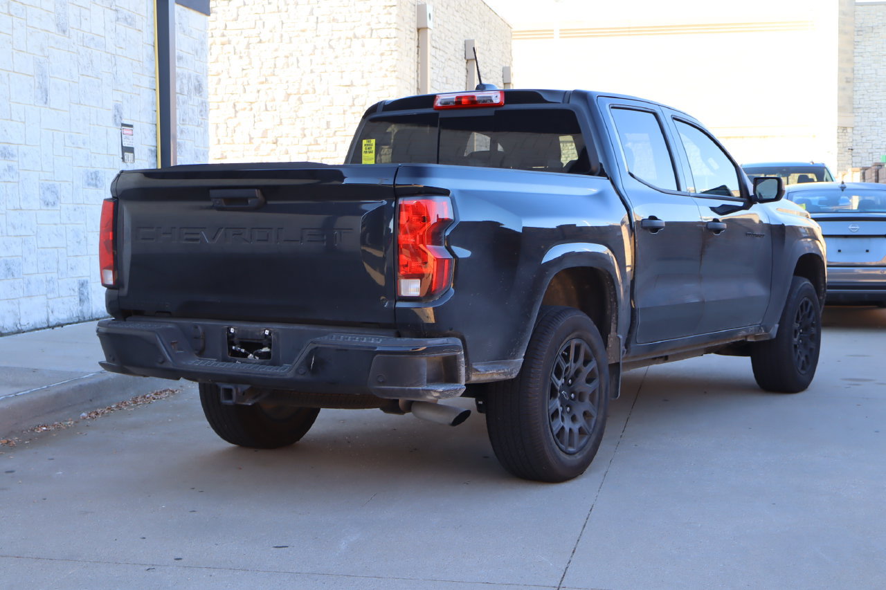 Used 2025 Chevrolet Colorado W/T w/ WT Custom Package RWD image 3