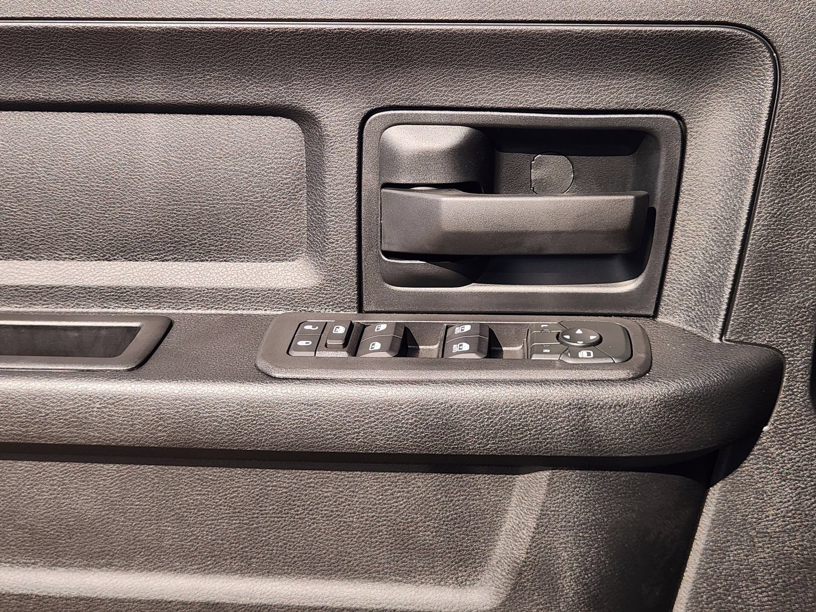 New 2026 RAM 2500 Tradesman AWD/4WD image 19