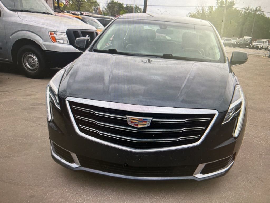Used 2019 Cadillac XTS image 2