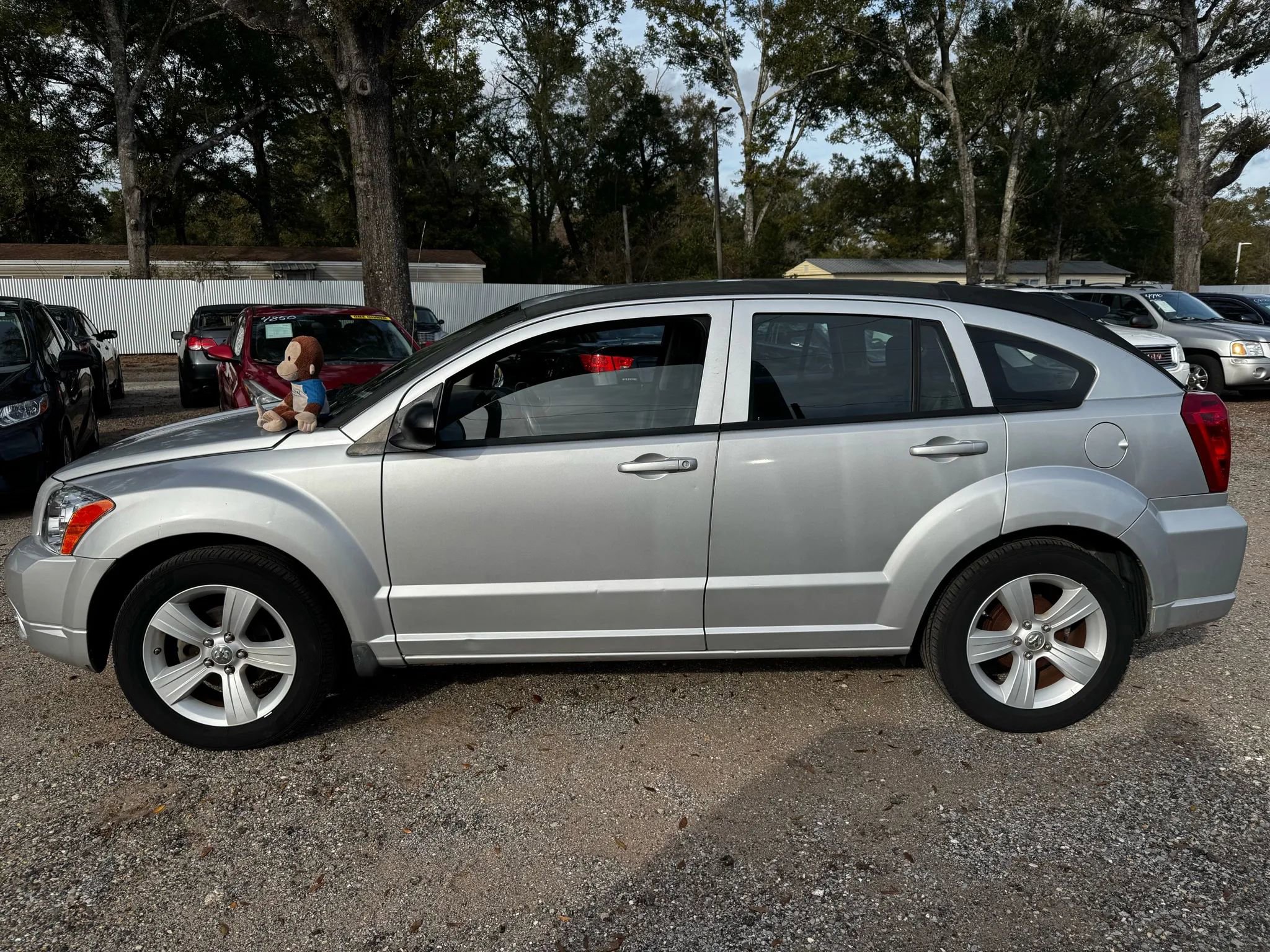 Used 2011 Dodge Caliber Mainstreet image 2