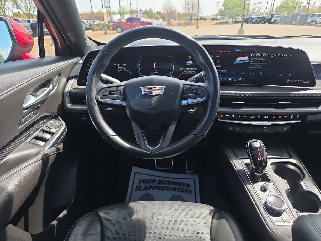 Used 2024 Cadillac XT4 Sport image 13
