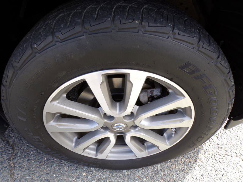 Used 2016 Nissan Pathfinder SV image 46