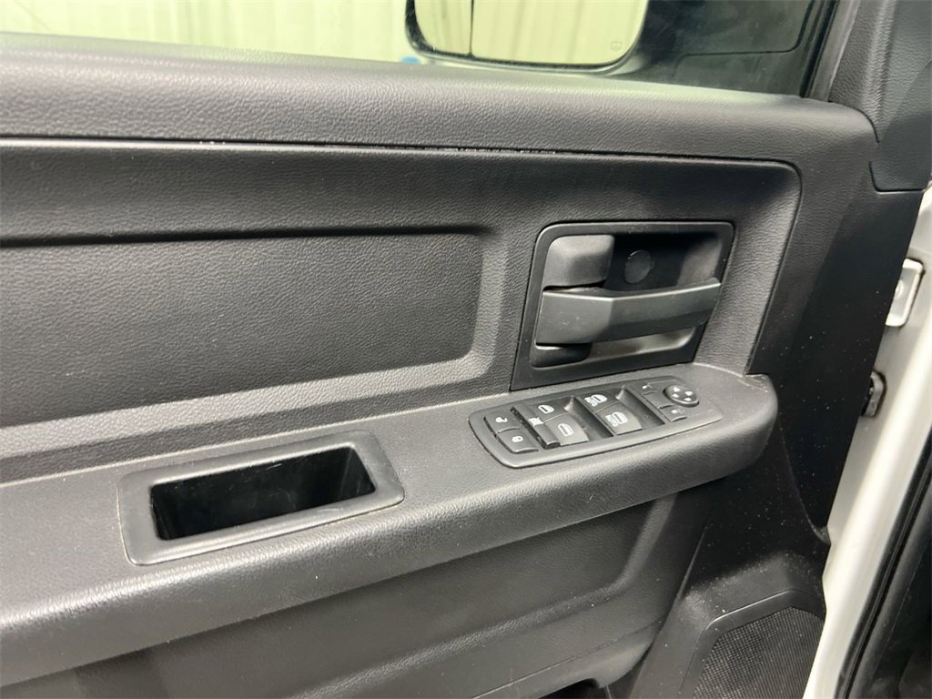 Used 2016 RAM 3500 Tradesman w/ Chrome Appearance Group image 19