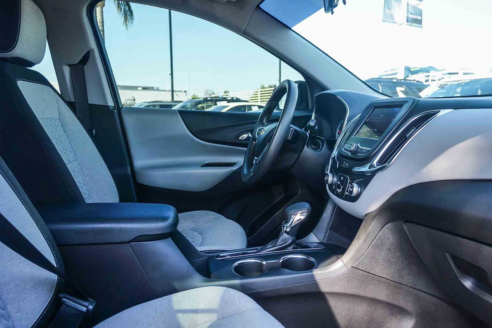Used 2024 Chevrolet Equinox LS FWD image 11