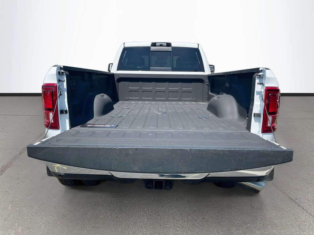 Used 2026 RAM 3500 Tradesman AWD/4WD image 24