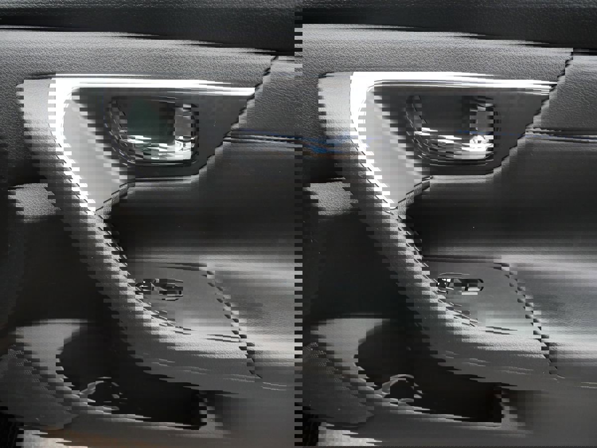 Used 2017 Nissan Altima 2.5 SR w/ Midnight Edition Package image 21