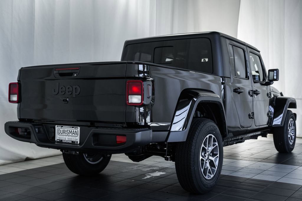 New 2025 Jeep Gladiator Sport image 4