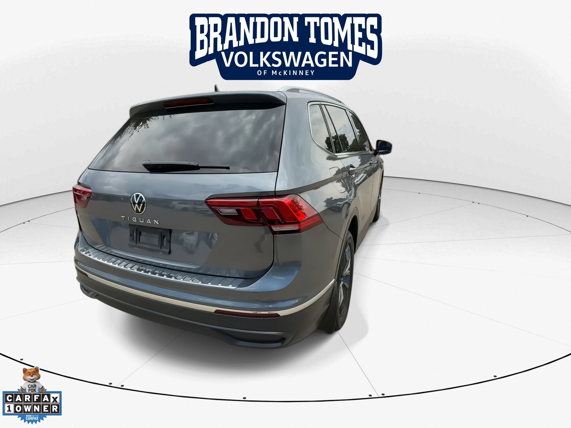 Used 2022 Volkswagen Tiguan SE FWD image 8