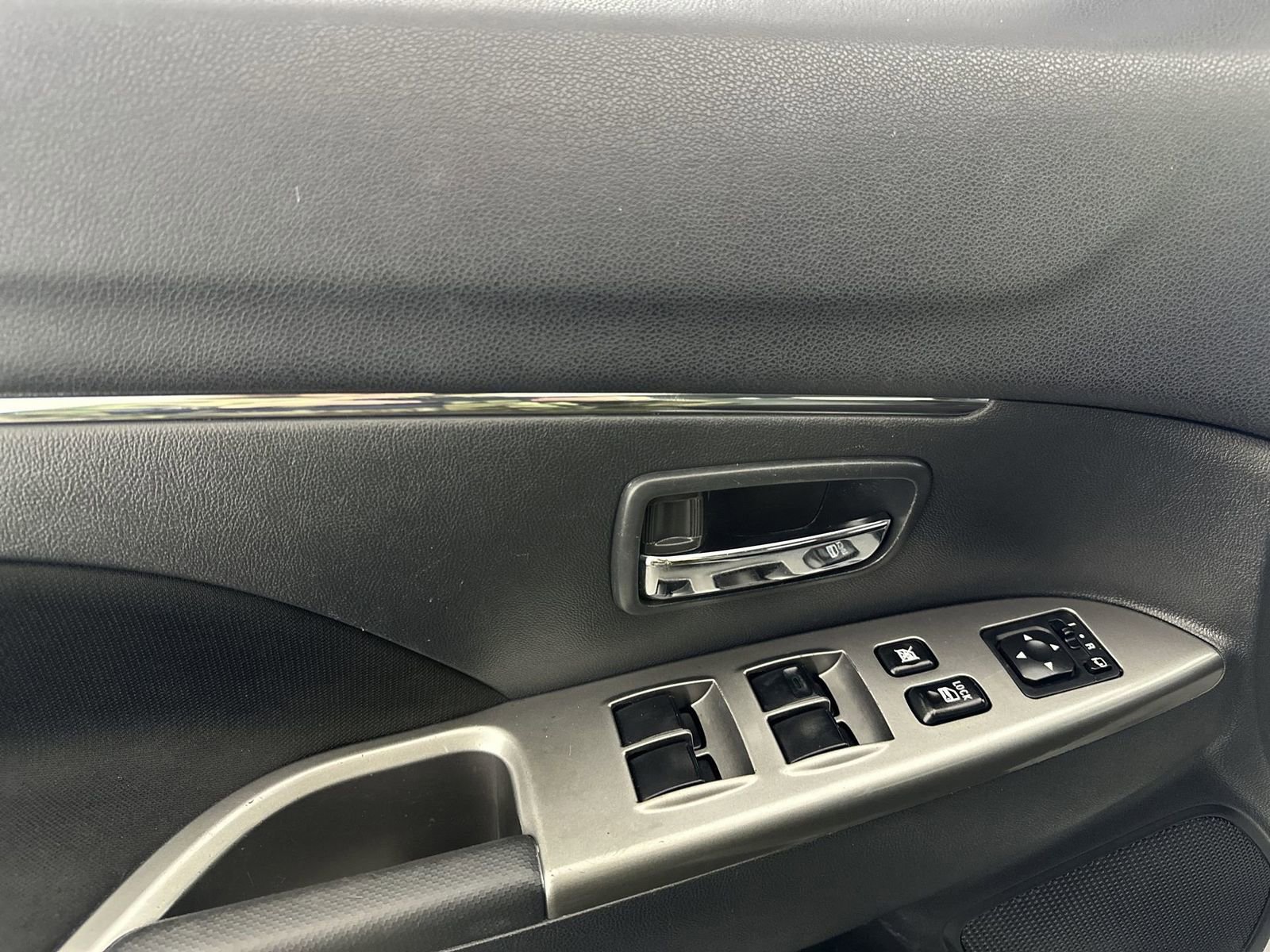 Used 2020 Mitsubishi Outlander Sport SE image 17