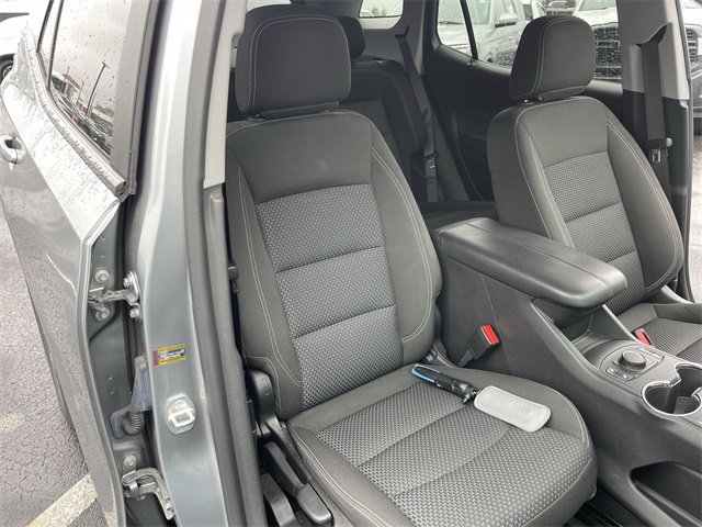 Used 2023 GMC Terrain SLE w/ Driver Convenience Package image 23