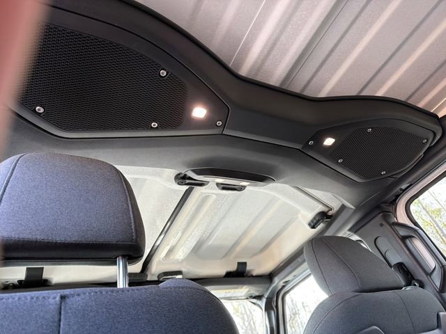 Used 2025 Jeep Wrangler Rubicon image 8