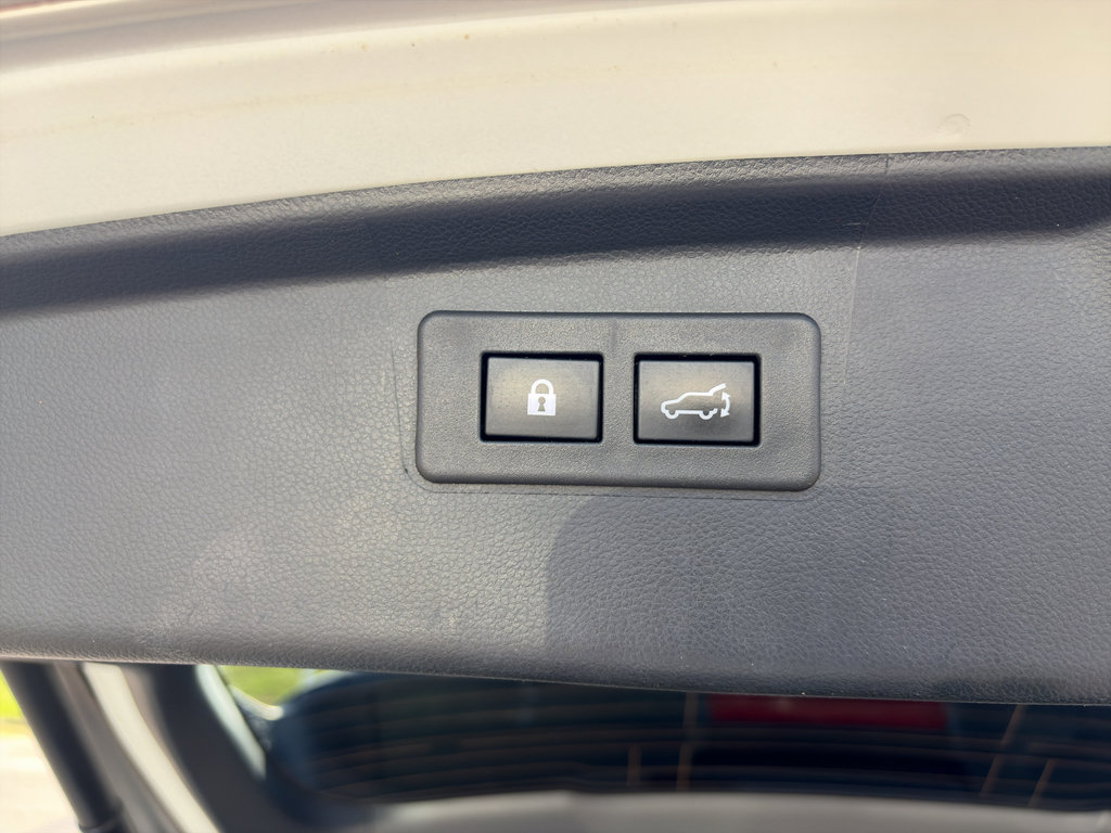 Used 2021 Subaru Outback Limited image 31