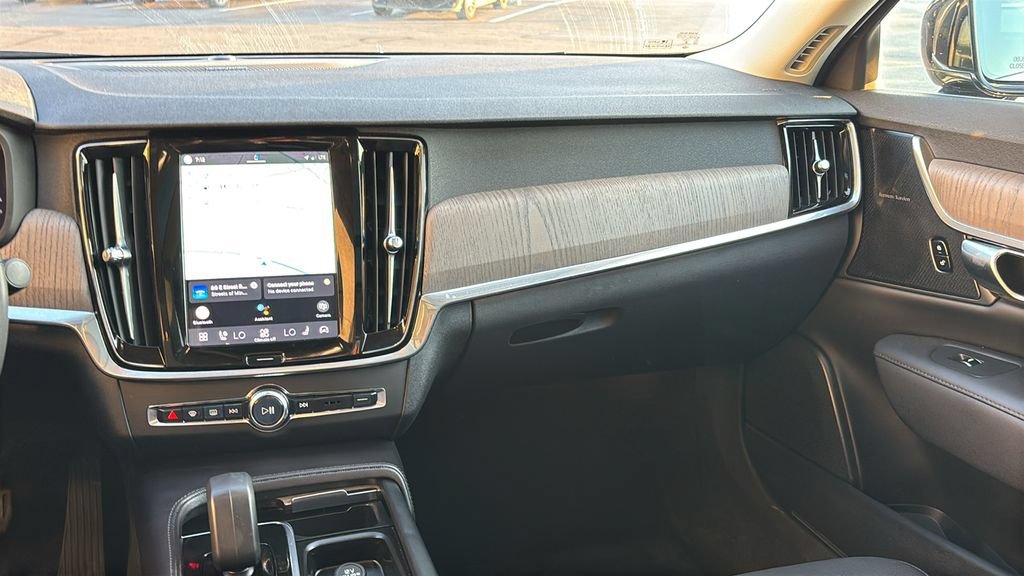 Certified 2023 Volvo S90 B6 Plus AWD/4WD image 8